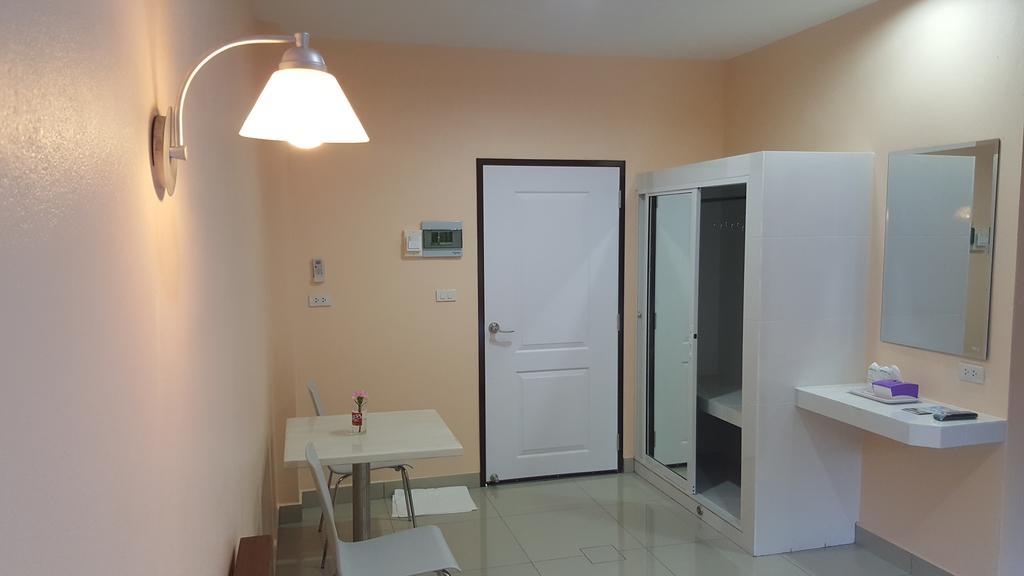 Jirasin Hotel & Apartment Ranong Bilik gambar
