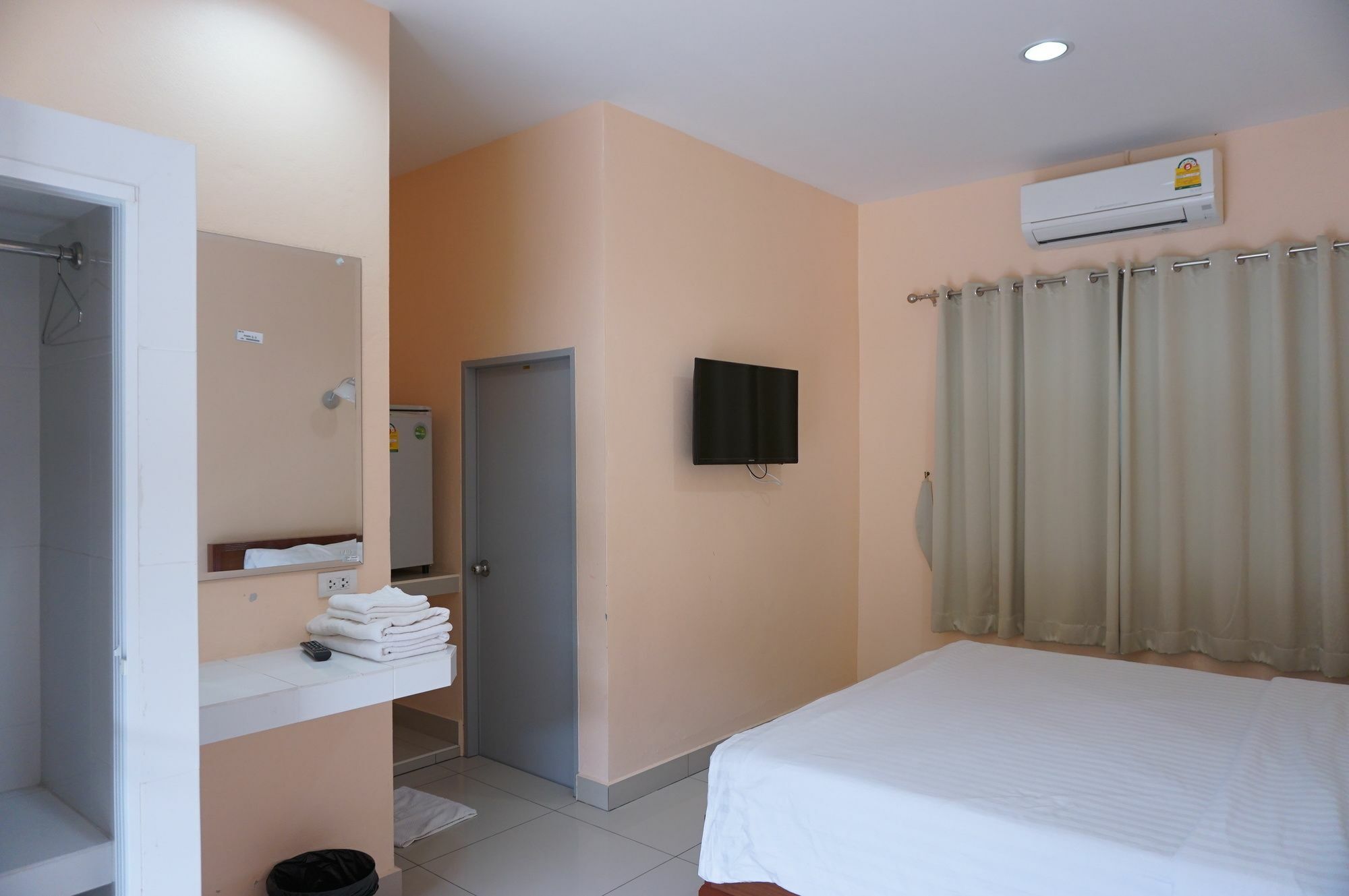 Jirasin Hotel & Apartment Ranong Luaran gambar